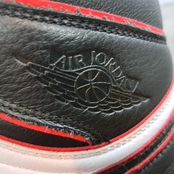 %Nike Air Jordan 1 Retro High OG Bloodline Men\'s 555088-062 Sz 13 / AJ22 main image 5
